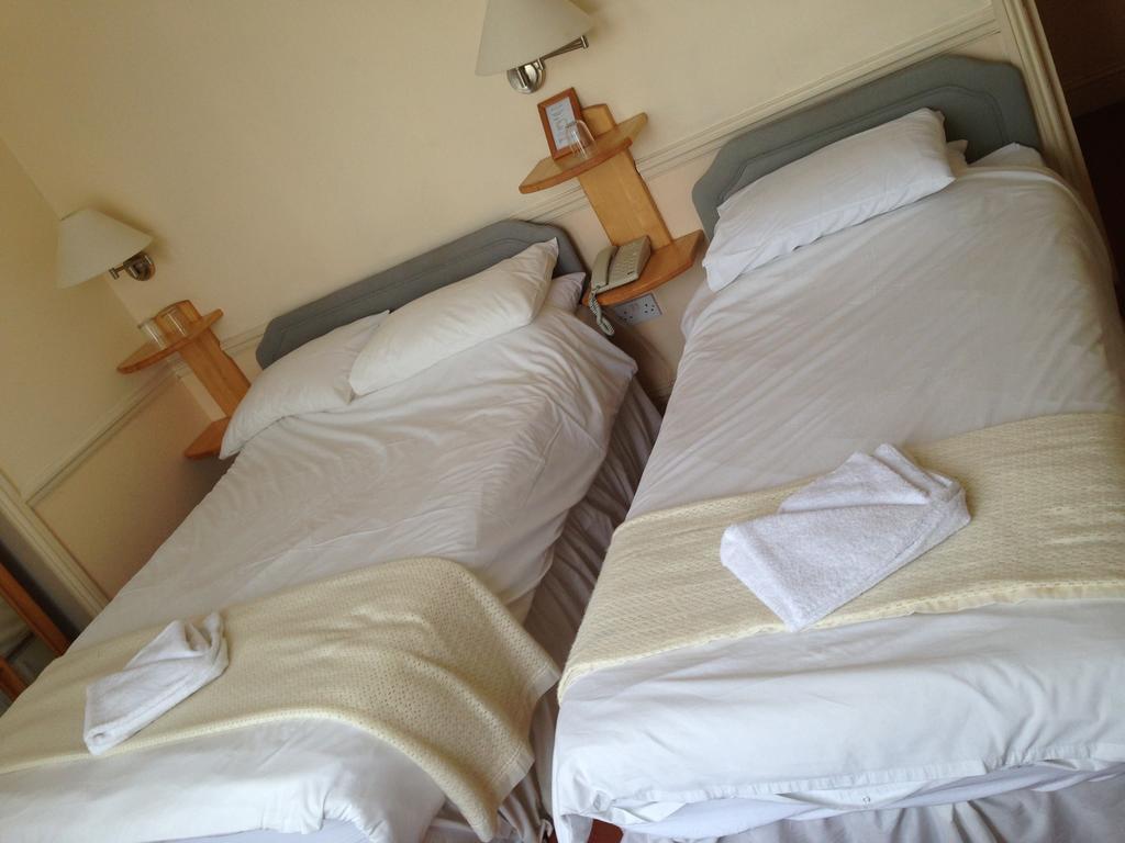 Adastral Hotel Brighton Room photo
